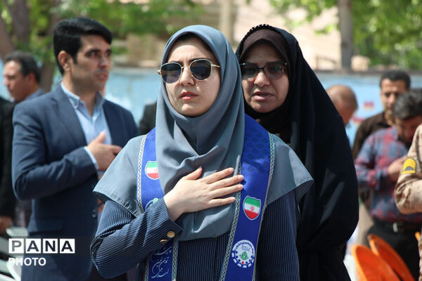 آیین نواختن زنگ سپاس معلم در شهرستان سملقان