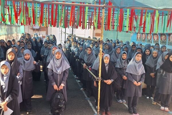 بازگشت به مدرسه‌ ها با عطر دفاع مقدس و میثاق وفاداری به شهدا