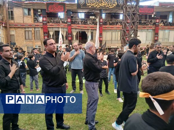 مراسم احلی من العسل در خوانسار