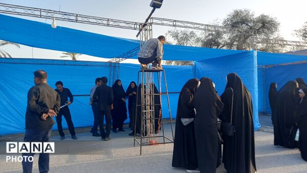 خدمت‌رسانی فرهنگی و مردمی در میناب به یاد شهدا