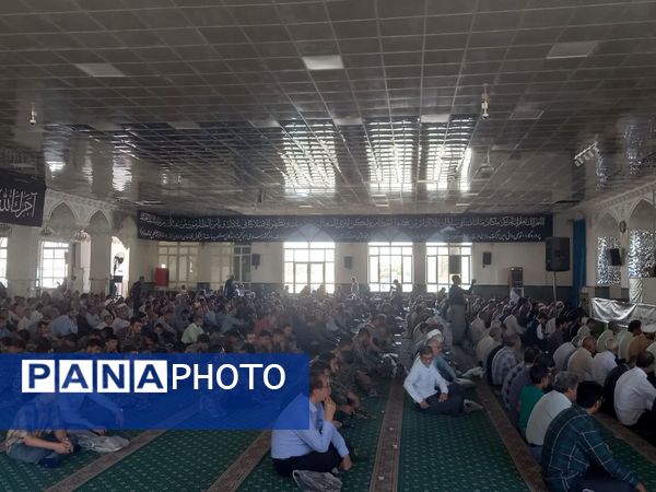 نماز جمعه ای متفاوت با بوی خون خبرنگاران شهید