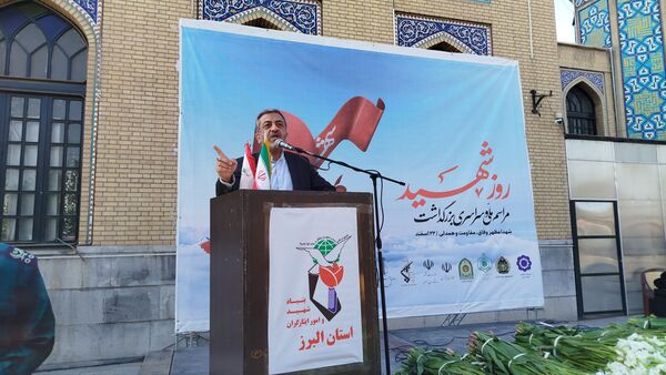 آیین گلباران مزار شهدای امامزاده محمد کرج