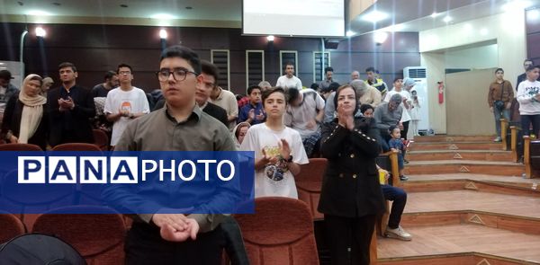 آسمان دبیرستان سرآمد ناصر توسط ستارگان سپهر دبیرستان پر فروغ شد