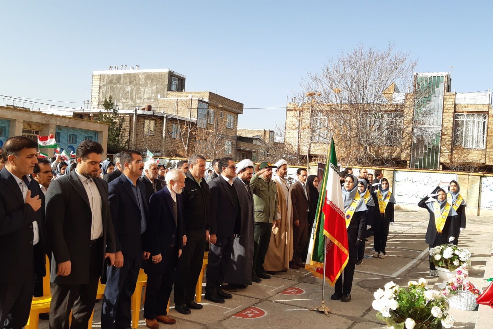 جشن سالگرد پیروزی انقلاب اسلامی در مدارس شهرستان صحنه