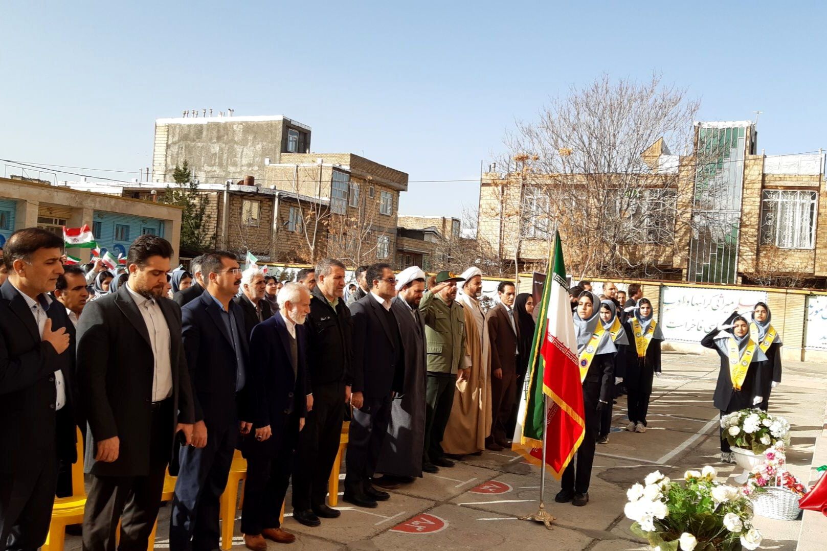 جشن سالگرد پیروزی انقلاب اسلامی در مدارس شهرستان صحنه