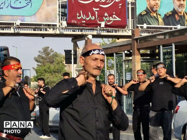 تجلی شور حسینی در گلستان شهدا؛ اجتماع کاروان‌های عزاداری تاسوعا