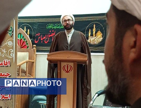 نشست روحانیون و ائمه جماعت مساجد با امام جمعه کاشمر