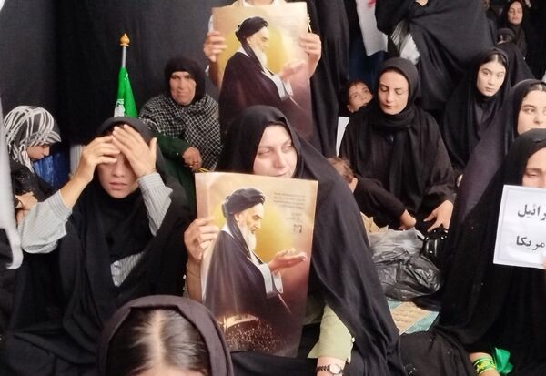 اجتماع بزرگ زینبیون در لردگان 