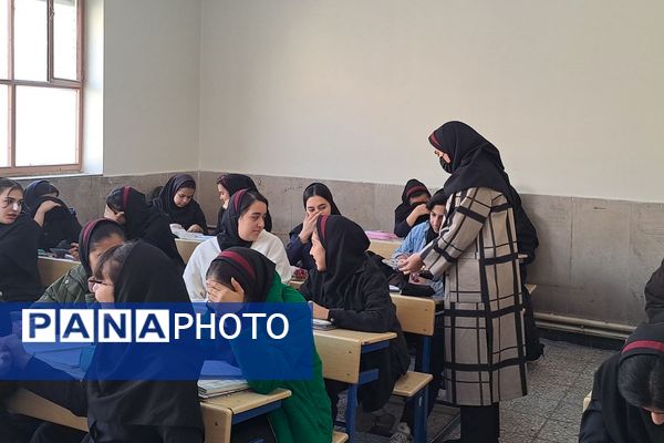 آغاز طرح مکمل یاری با آهن و ویتامین دی در مدارس کهریزک