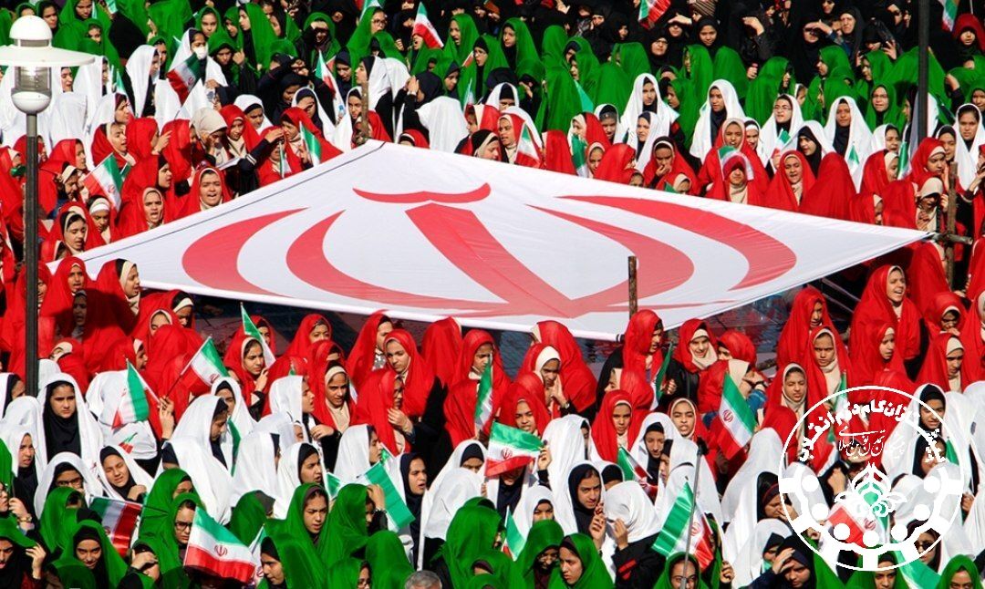 سازمان دانش‌آموزی آذربایجان شرقی دانش‌آموزان را به حضور آگاهانه و روایتگر در راهپیمایی ۲۲ بهمن دعوت کرد