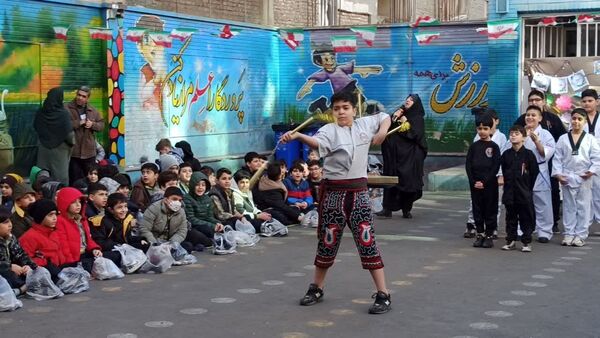 طنین زنگ انقلاب در طلیعه دهه فجر در منطقه ۱۰