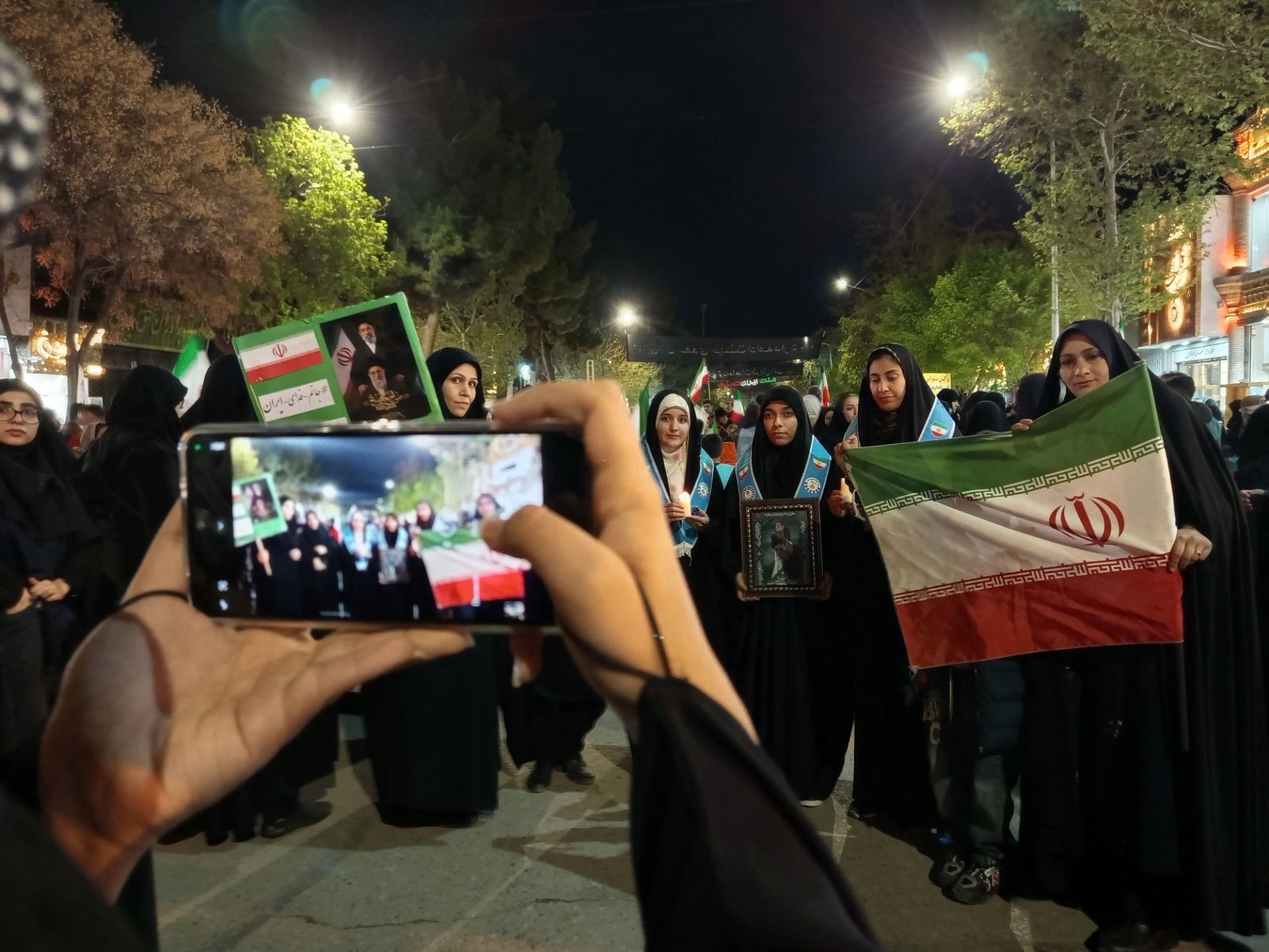 از میناب تا نیشابور؛ نوای دلدادگی در چهلمین شب عروج