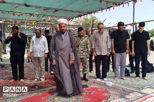 استقرار موکب‌های مردمی، دانش آموزی و خدمت‌رسان ارتش به زائران اربعین