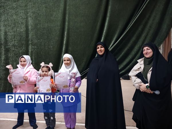 برگزاری جشن رمضان ویژه دانش آموزان و فرهنگیان فعال در حوزه امور بانوان اداره آموزش و پرورش ملارد 