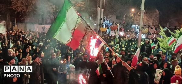 تجمع و راهپیمایی مردم بجنورد برای بیعت با رهبر جدید