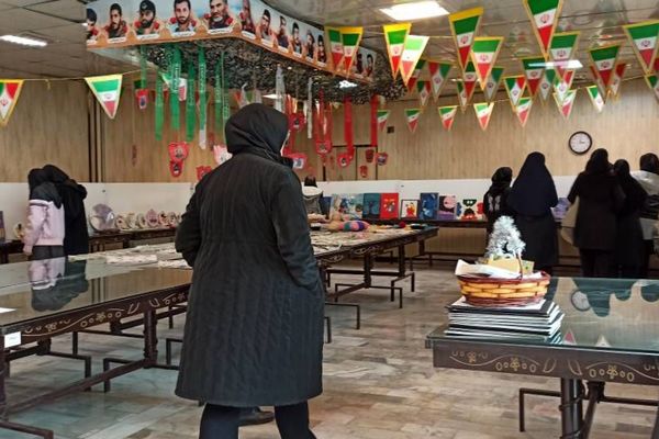 چهل و چهارمین جشنواره فرهنگی هنری فردا به مناسبت هفته ماها در ناحیه دو شهرری 