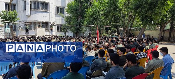 زمین چمن فرصتی برای سلامت دانش‌آموزان