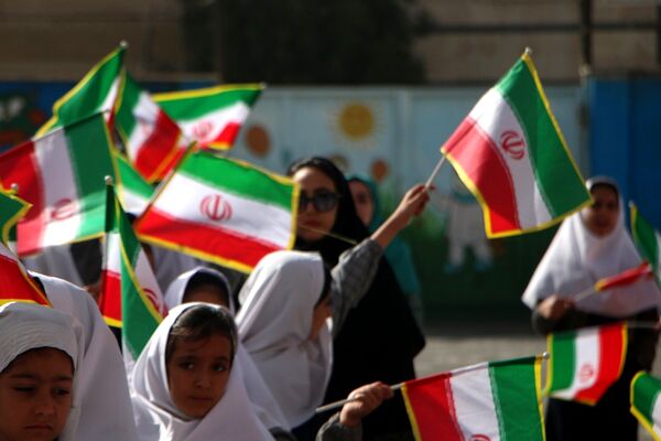 صدای زنگ استکبار ستیزی در مدارس فشافویه گوش نواز شد