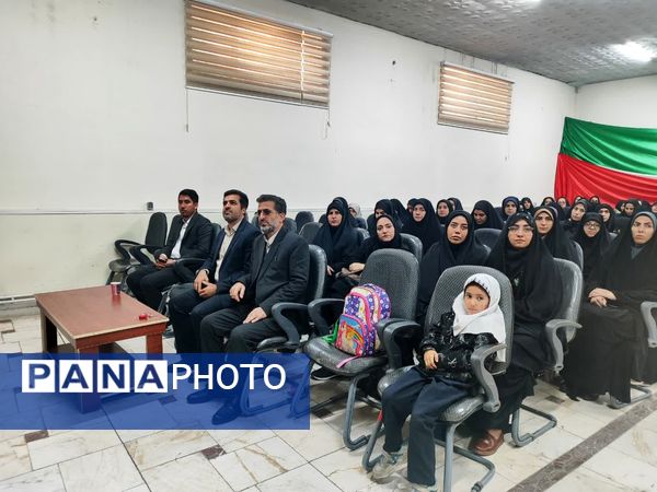 برگزاری کارگاه آموزشی معلم تحول آفرین در دبیرستان مشکوه نور