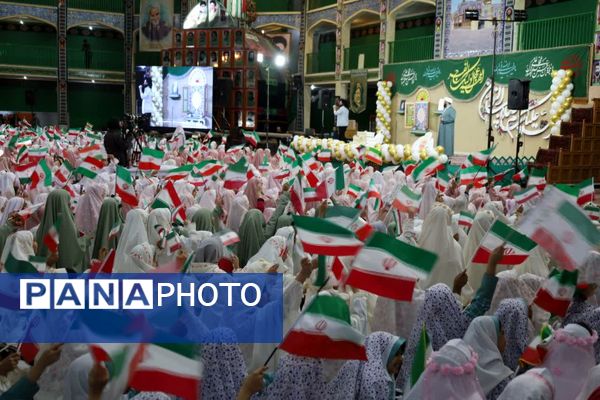 مراسم جشن تکلیف متمرکز ۳۰۰۰ نفره ویژه دانش‌آموزان دختر شهر یزد