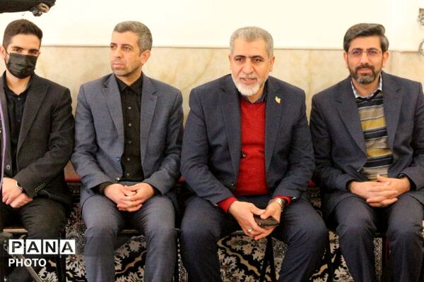 آغاز مسیر بندگی؛ جشن تکلیف دانش‌آموزان دختر فیروزکوهی