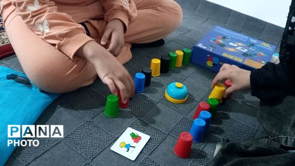  حضور دانش آموزان وکودکان در مجموعه فرهنگی آدینه شهر بار