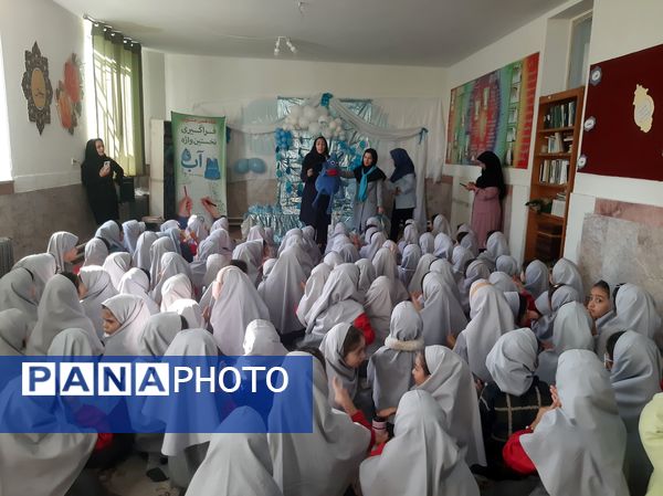 جشن آب کلاس اولی ها در دبستان نیایش