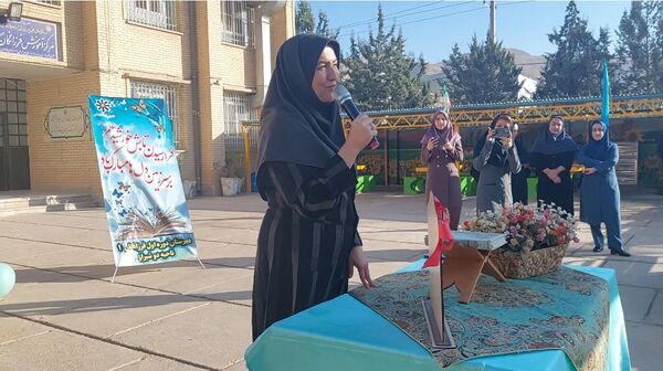  آغاز سال تحصیلی در دبیرستان فرزانگان‌ یک ناحیه 2 شیراز