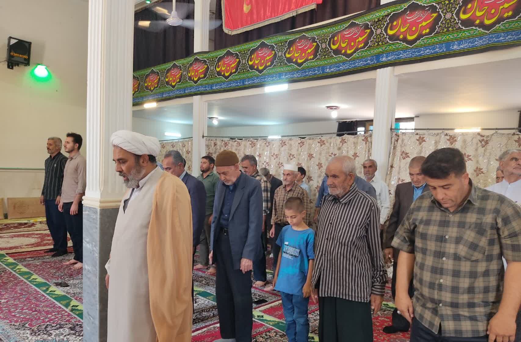 نماز جمعه در شهر تیتکانلو