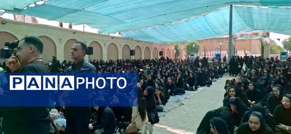 برگزاری مراسم شیرخوارگان حسینی در شهر بادرود 