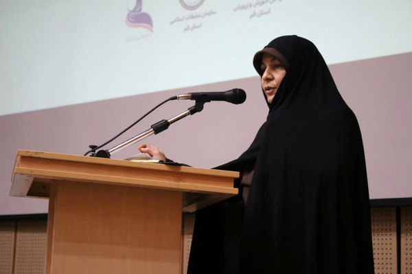 جلوه‌هایی از همایش تقدیر از دختران فعال در هیات‌های دانش‌آموزی قم