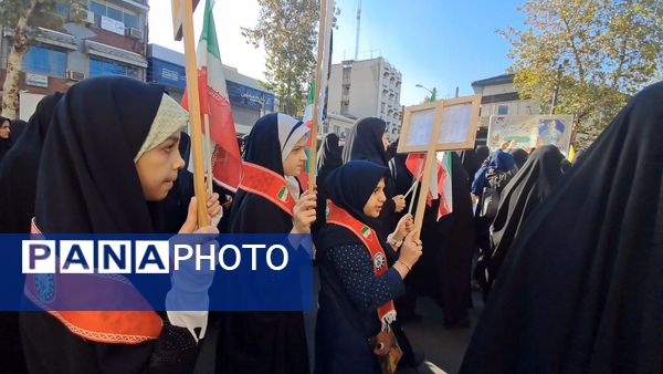 پیشتازان، طلایه‌داران شور ۱۳ آبان قائمشهر