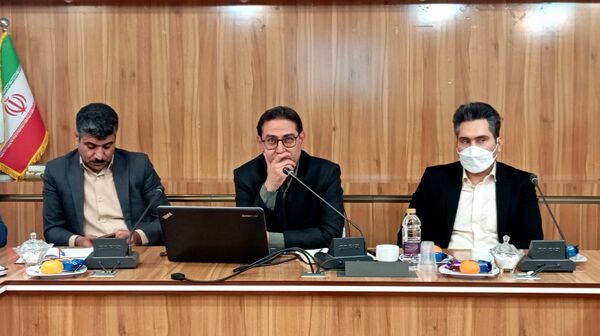 جلسه بررسی عملکرد و کیفیت آموزشی مدارس شهرستان بن با حضور مسئولان استانی