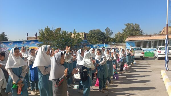 شادی و نشاط در روز جهانی کودک در دبستان لطیفه 