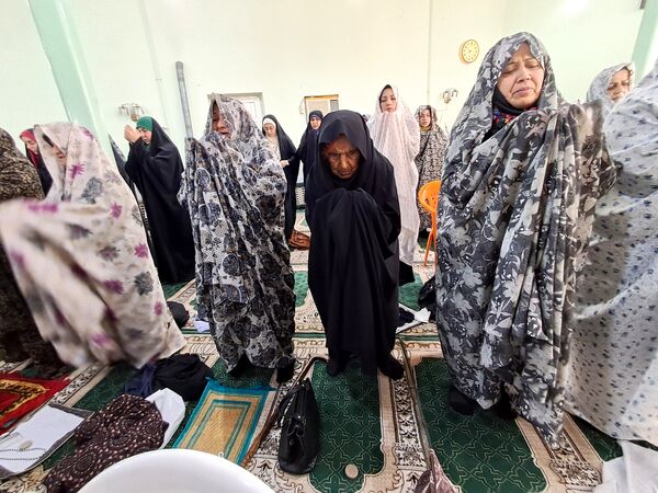 اقامه نماز عید سعید فطر در مسجد جامع جمنان قائمشهر