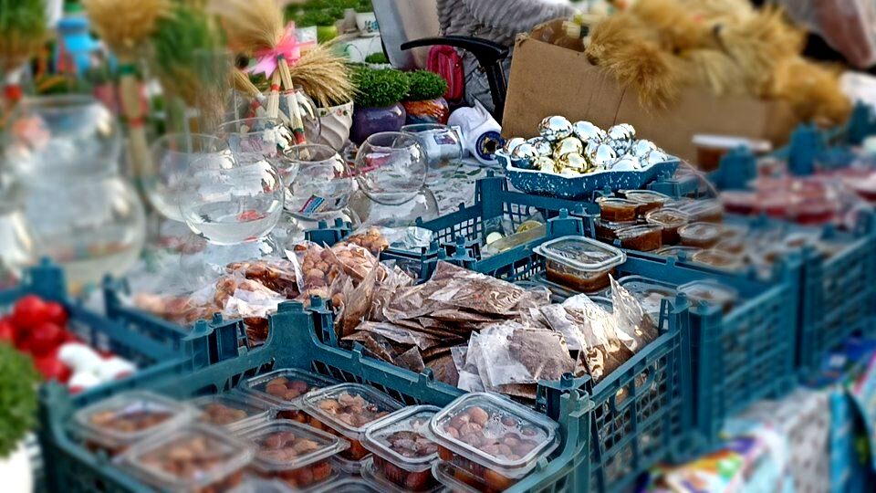 بازار شب عید امسال، آرام و بدون نگرانی است
