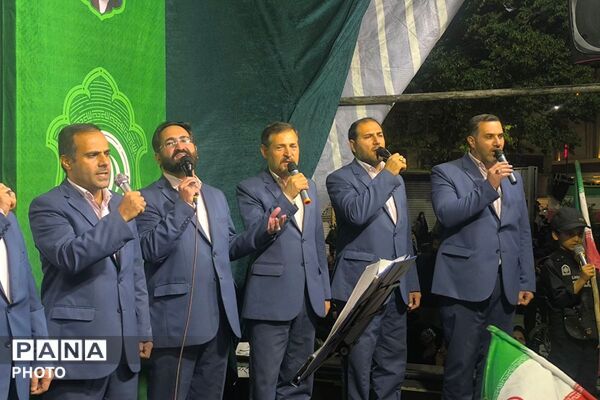 خیابان را رها نمی کنیم