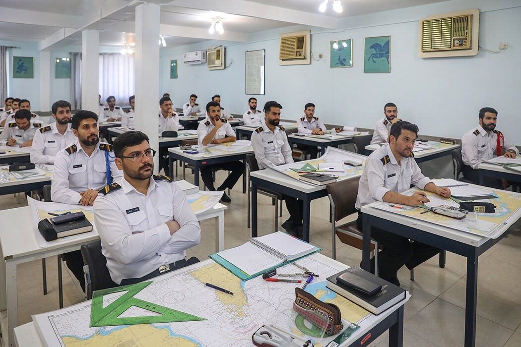 پذیرش دانشجوی دریانوردی متعهد خدمت ۱۰ ساله در ناوگان کشتیرانی جمهوری اسلامی ایران