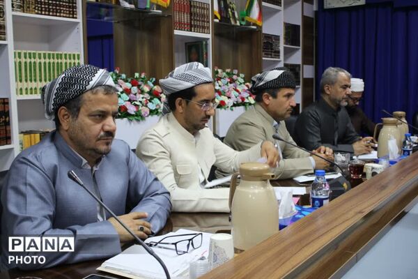 هم‌اندیشی مدیران مرکز بزرگ اسلامی با نماینده ولی فقیه در استان کردستان
