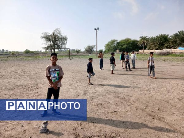 بازی‌‌‌های بومی و محلی در روستای میرعوضی شهر شمیل بندرعباس 