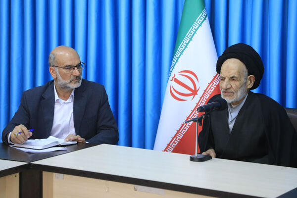 دیدار مدیران آموزش‌ و‌ پرورش خراسان‌جنوبی با نماینده ولی‌فقیه در استان 
