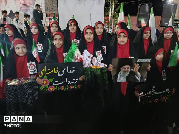 اربعین رهبر شهید انقلاب و شهدای میناب در گلوگاه 