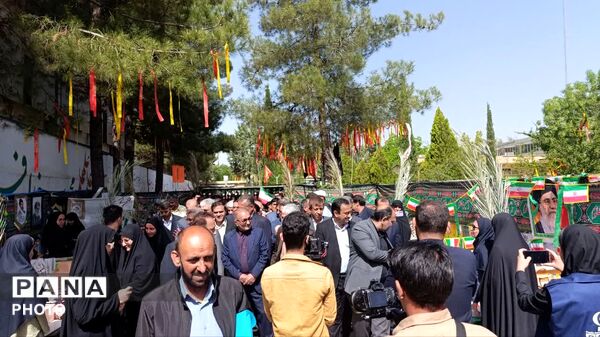 جشن روز معلم با حضور معاون پرورشی و فرهنگی وزیر آموزش و پرورش