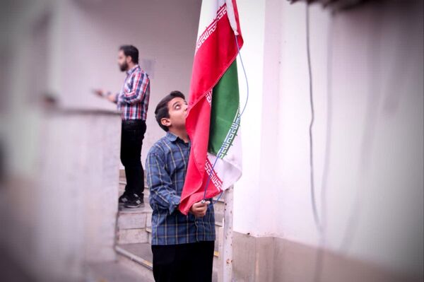 صبحگاه دانش‌آموزی در دبیرستان دوره اول شاهد گرگان