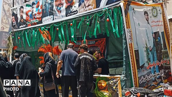 تجلی عشق حسینی مردم کوهدشت در روز عاشورا