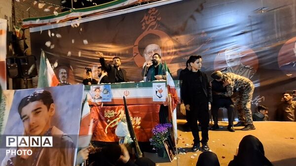 آیین وداع با پیکر دانش آموز شهید محمد حسین دهقان در قم