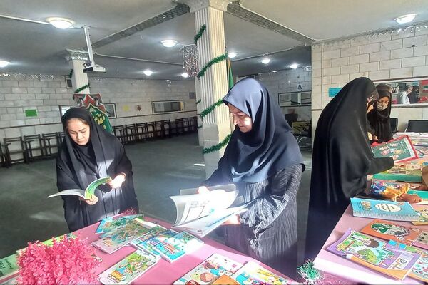 برگزاری نمایشگاه انجمن اسلامی در شهرستان سملقان