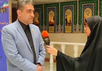 آیین تقدیر از معلمان برگزیده مدارس غیردولتی استان قم