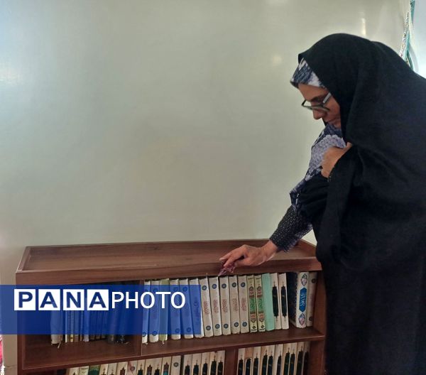 غبار روبی مسجد جامع کوهپایه همزمان با حلول ماه رمضان و ایام نوروز