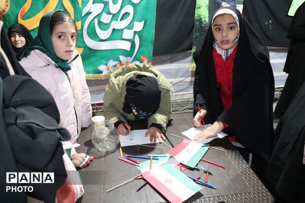 فریاد استکبارستیزی در شبِ جمهوری اسلامی 